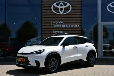 Lexus LBX Business Line 2WD Limited Automaat 136pk uit 2025