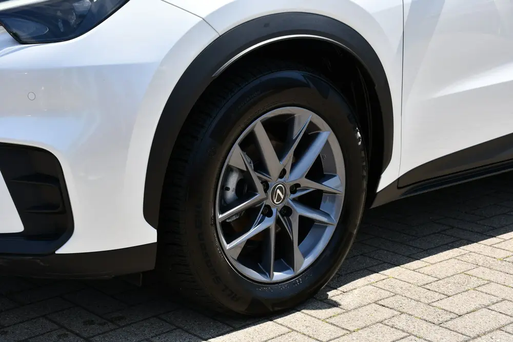 Lexus LBX Business Line 2WD Limited Automaat 136pk uit 2025, foto 6