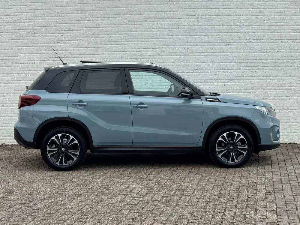 Suzuki Vitara 1.5 Hybrid Style AllGrip Pano Camera Carpl uit 2023, foto 13