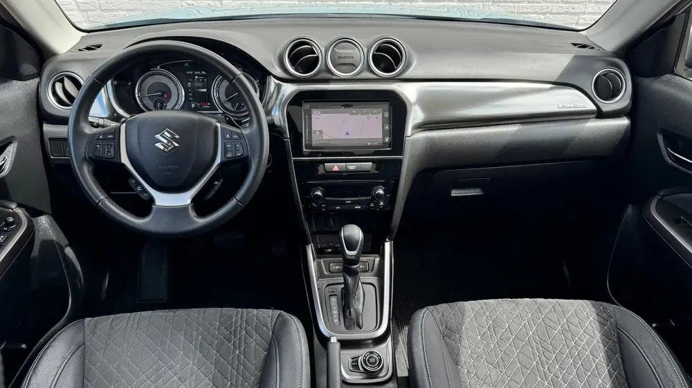Suzuki Vitara 1.5 Hybrid Style AllGrip Pano Camera Carpl uit 2023, foto 2