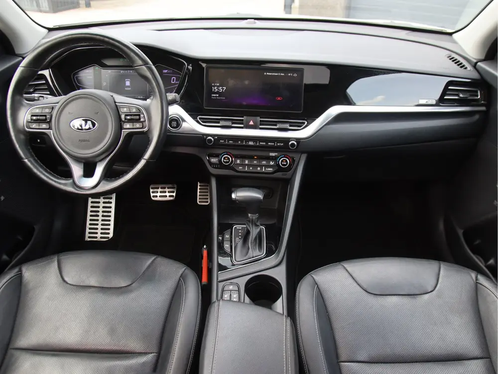 Kia Niro 1.6 GDi Hybrid ExecutiveLine Pano, El. Stoelvw + ve uit 2019, foto 14