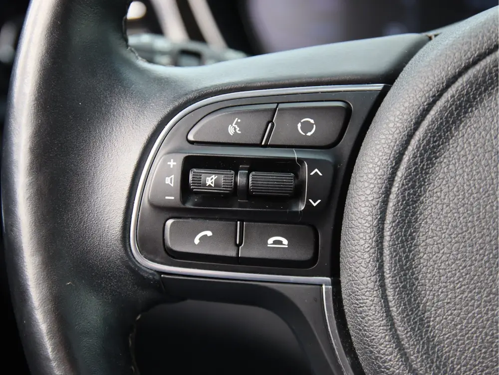 Kia Niro 1.6 GDi Hybrid ExecutiveLine Pano, El. Stoelvw + ve uit 2019, foto 18