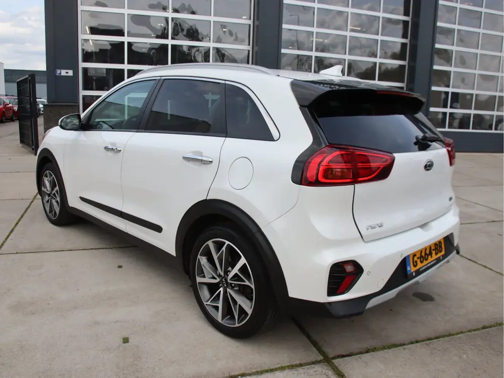Kia Niro 1.6 GDi Hybrid ExecutiveLine Pano, El. Stoelvw + ve uit 2019, foto 6