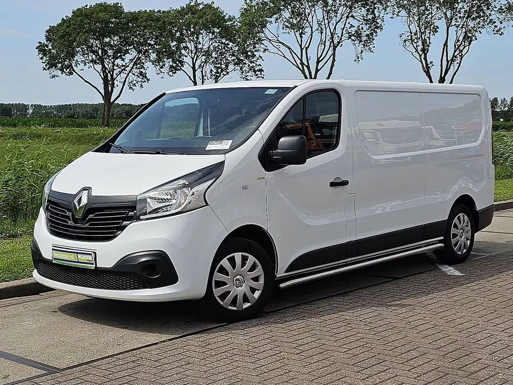 Renault Trafic 1.6 DCI uit 2019, foto 2