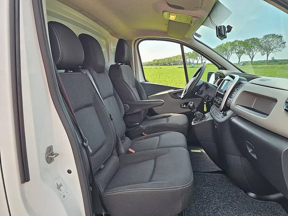 Renault Trafic 1.6 DCI uit 2019, foto 7