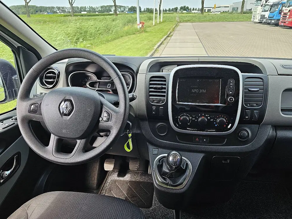 Renault Trafic 1.6 DCI uit 2019, foto 8