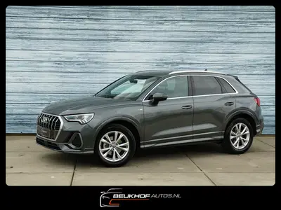 Audi Q3 35 TFSI S-Line Sport Trekhaak Carplay Leer uit 2019