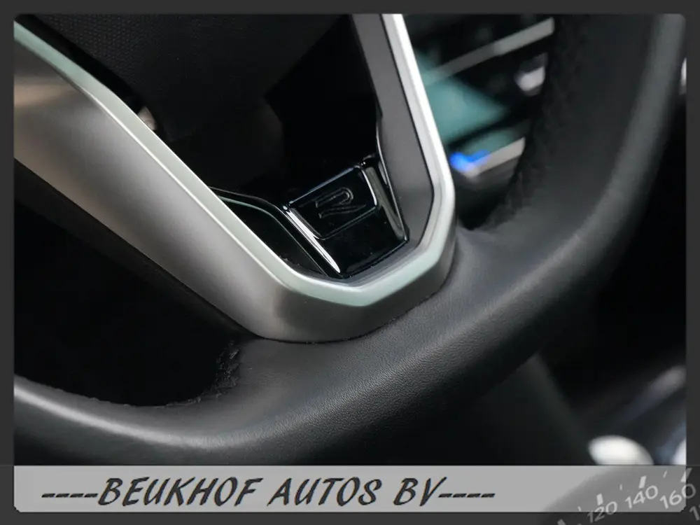 Volkswagen Tiguan 1.5 TSI R-Line Business+ Trekhaak Pano Cam uit 2021, foto 17