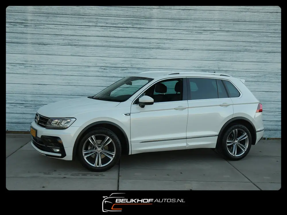 Volkswagen Tiguan 1.5 TSI ACT Business R-Line Carplay Navi uit 2020
