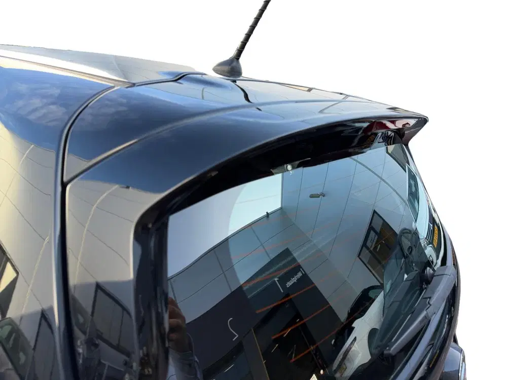 Opel Karl 1.0 ecoFLEX 120 Jaar Edition uit 2019, foto 13