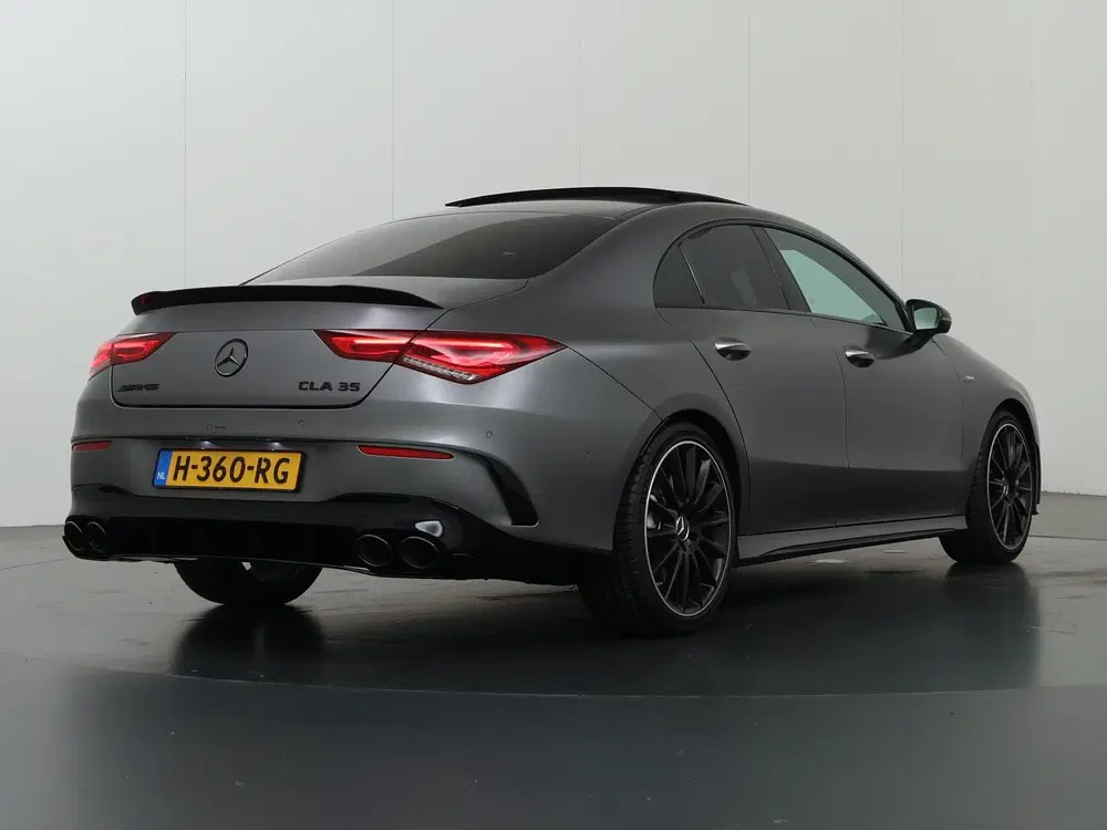 Mercedes-Benz CLA AMG 35 4MATIC Premium Plus uit 2020, foto 2