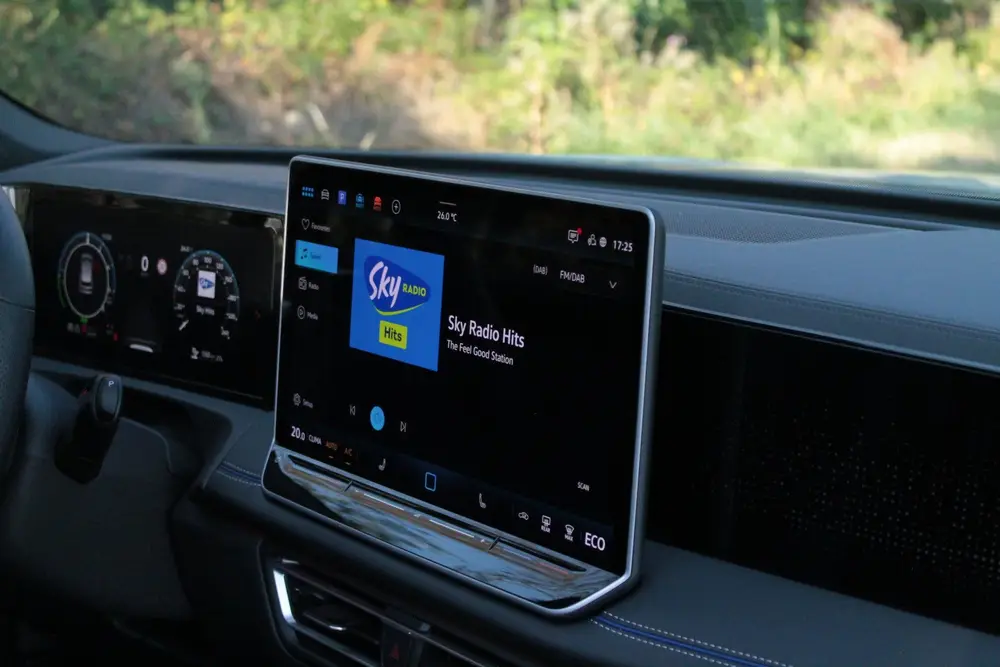 Volkswagen Tiguan 1.5 eHybrid R-Line Business | IQ | Pano | uit 2025, foto 18