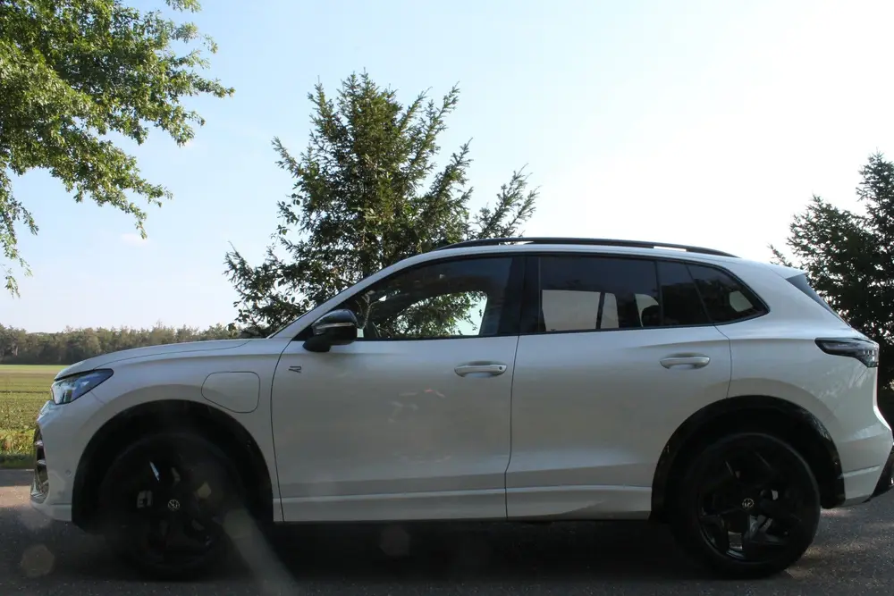 Volkswagen Tiguan 1.5 eHybrid R-Line Business | IQ | Pano | uit 2025, foto 8