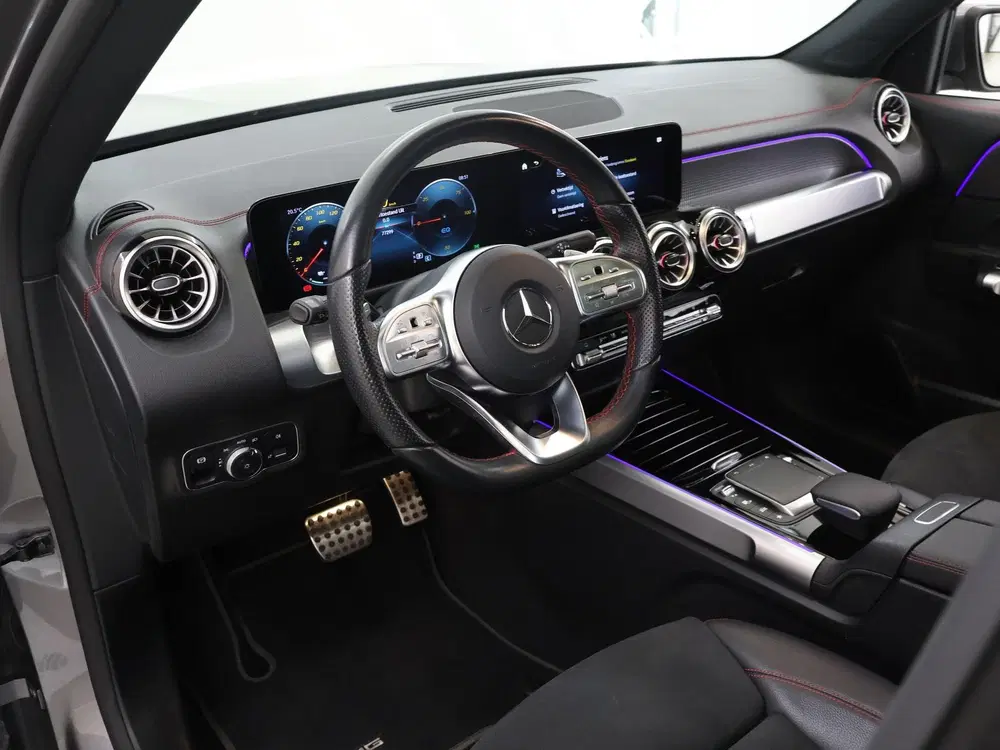 Mercedes-Benz EQB 300 4MATIC AMG Line 67 kWh uit 2021, foto 7