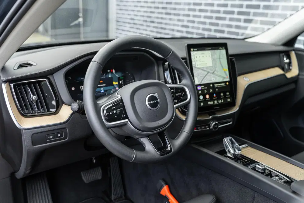 Volvo XC60 2.0 T6 Plug-in hybrid AWD Ultra Dark uit 2026, foto 20