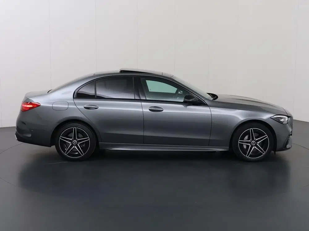 Mercedes-Benz C-Klasse 300 e AMG Line uit 2022, foto 6