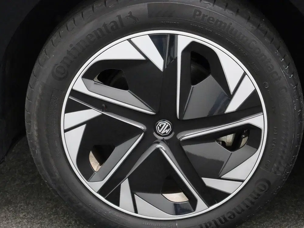 MG MG4 Standard 51 kWh WLTP 320 KM uit 2024, foto 14