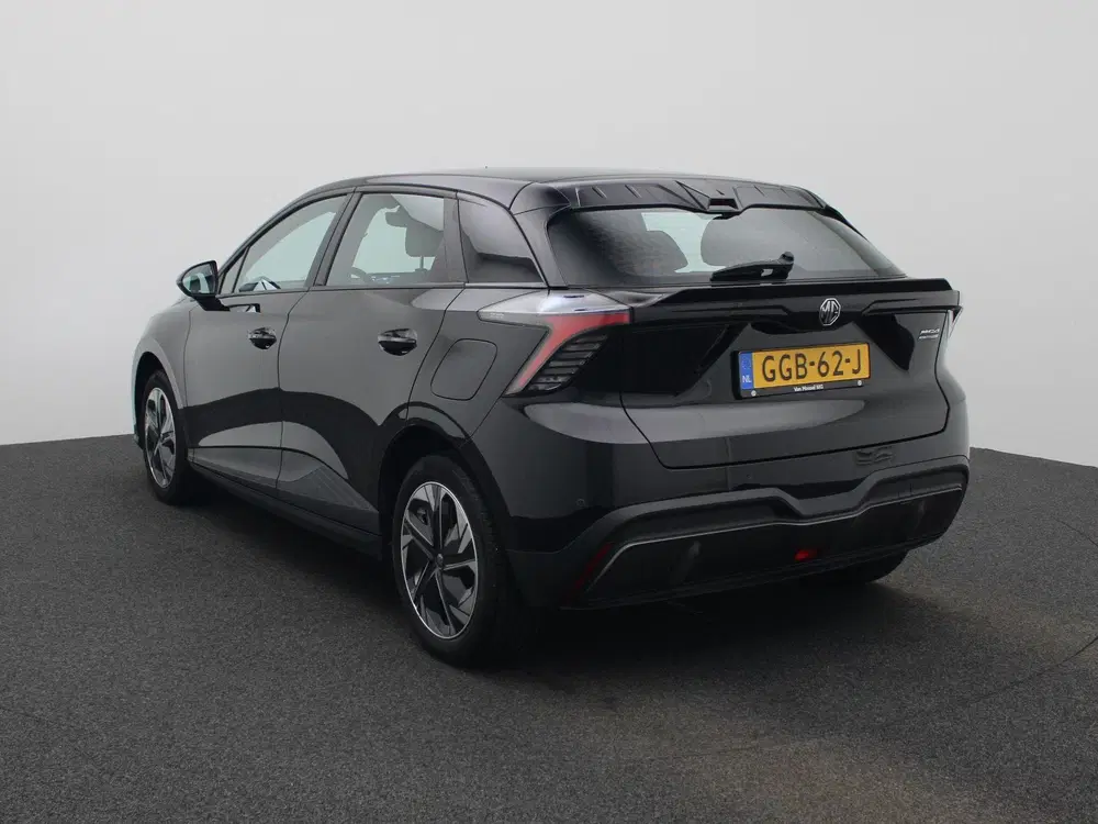 MG MG4 Standard 51 kWh WLTP 320 KM uit 2024, foto 2