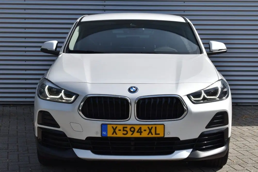 BMW X2 XDRIVE 25E uit 2022, foto 6