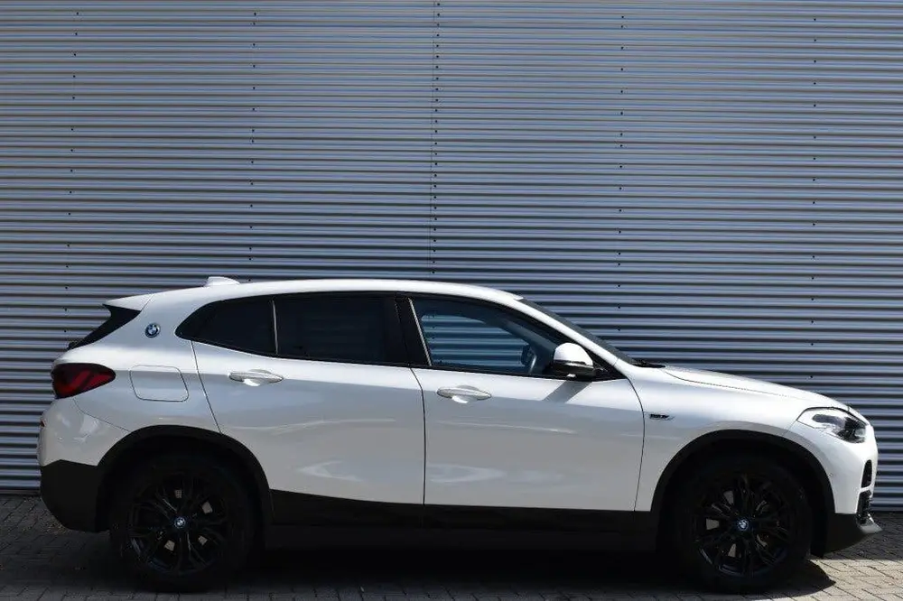 BMW X2 XDRIVE 25E uit 2022, foto 7