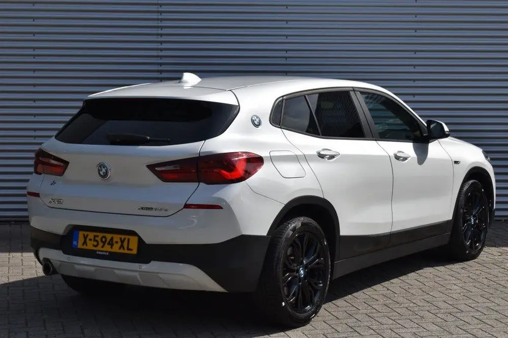 BMW X2 XDRIVE 25E uit 2022, foto 8