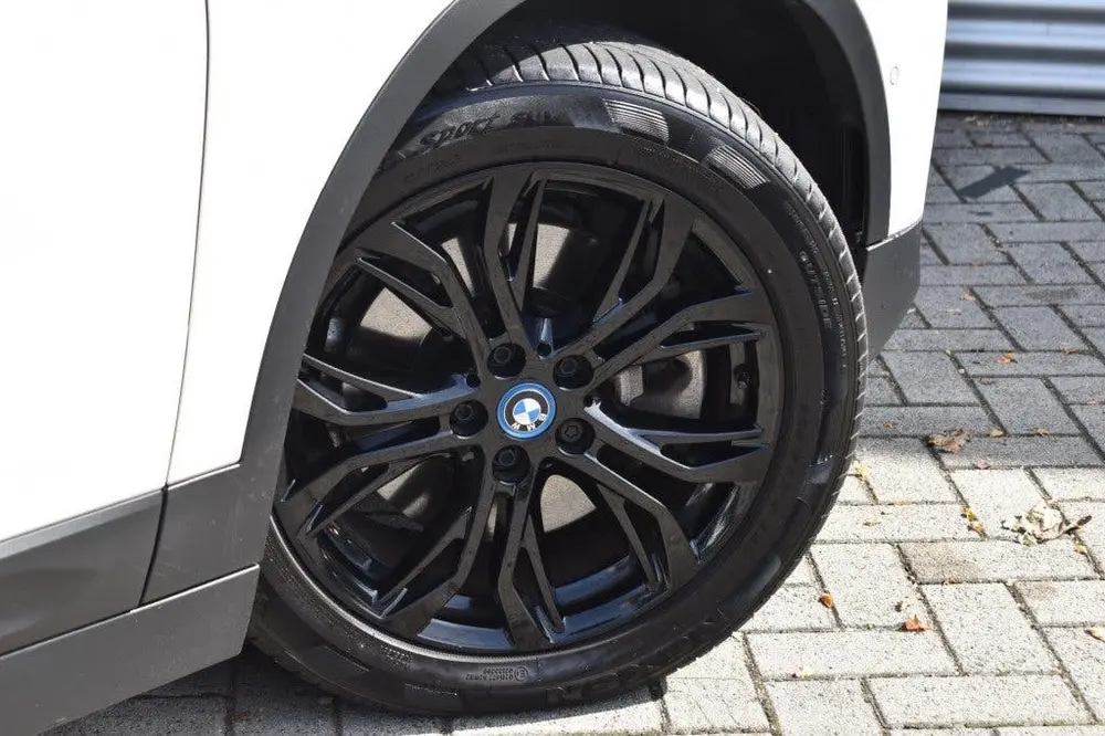BMW X2 XDRIVE 25E uit 2022, foto 9
