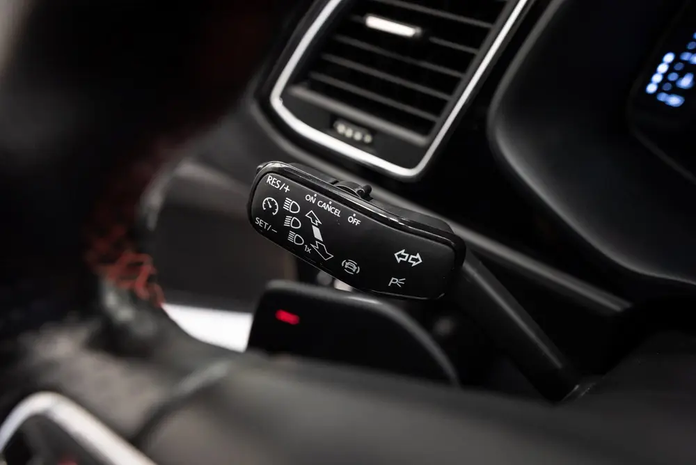 SEAT Leon 1.5 TSI FR Business Intense uit 2019, foto 16