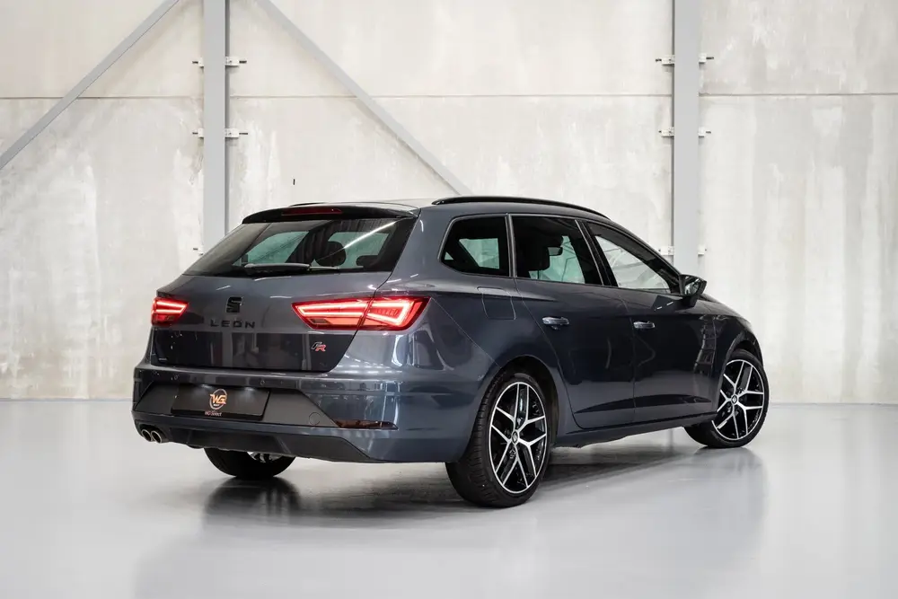 SEAT Leon 1.5 TSI FR Business Intense uit 2019, foto 3