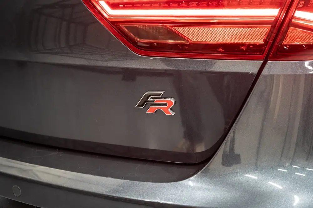 SEAT Leon 1.5 TSI FR Business Intense uit 2019, foto 7