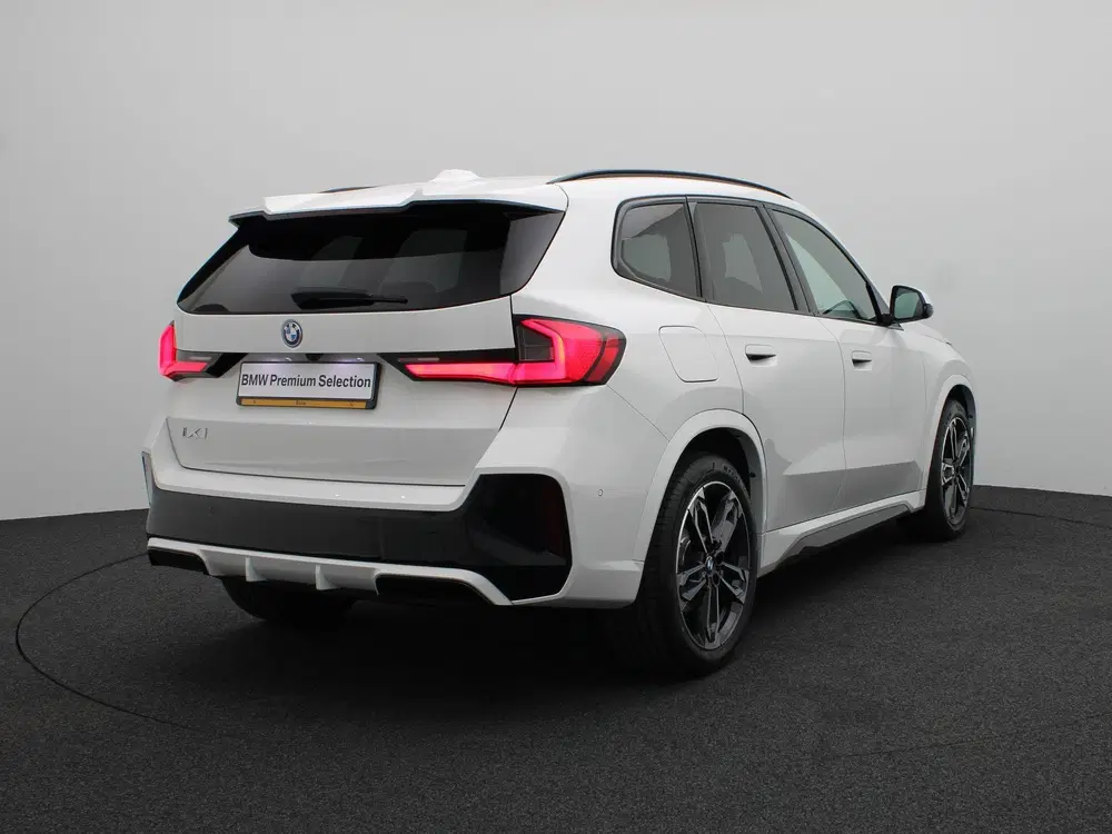 BMW iX1 eDrive20 M Sport Edition uit 2026, foto 2