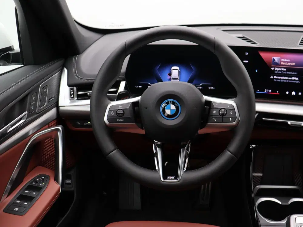 BMW iX1 eDrive20 M Sport Edition uit 2026, foto 7