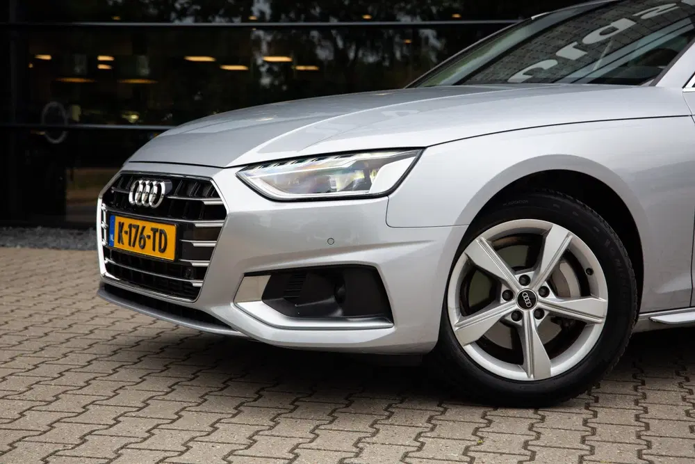 Audi A4 40 TFSI Business Edition 204PK uit 2021, foto 9