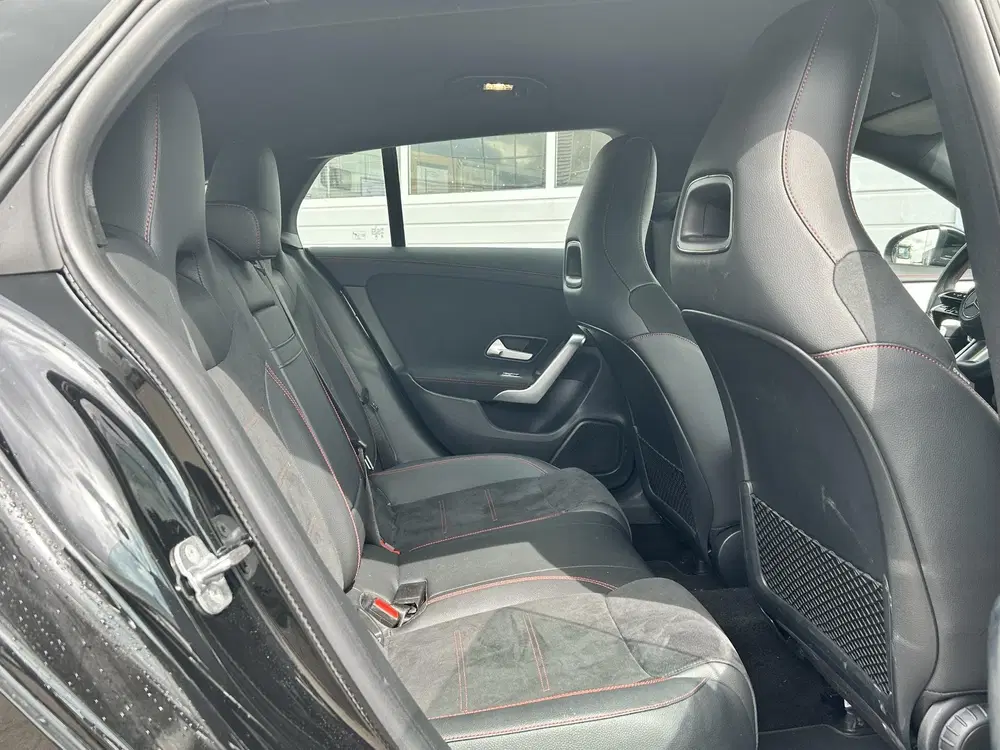 Mercedes-Benz CLA 180 AMG Line uit 2024, foto 7