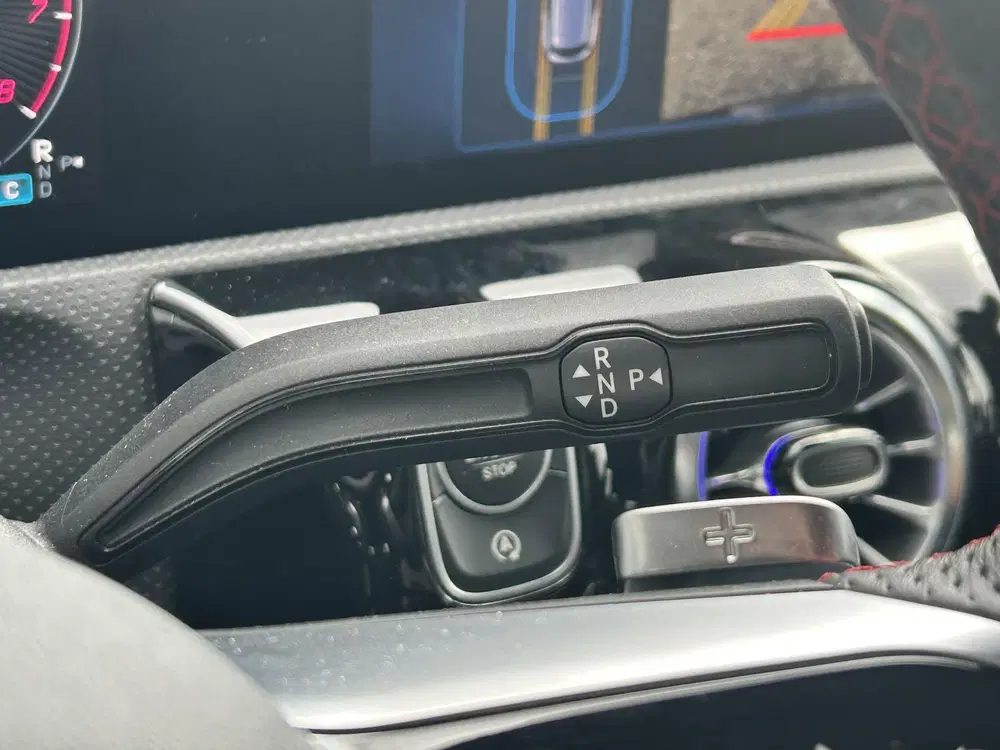 Mercedes-Benz CLA 180 AMG Line uit 2024, foto 9