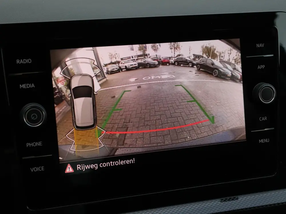 Volkswagen T-Cross 1.0 TSI Life Edition | Stoelverwarming | uit 2026, foto 12