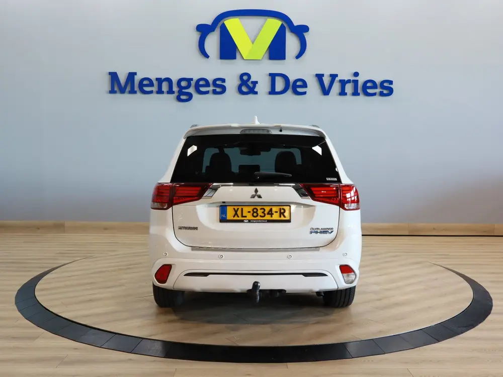 Mitsubishi Outlander 2.4 PHEV S-Edition Airco ECC | Panorama uit 2019, foto 4