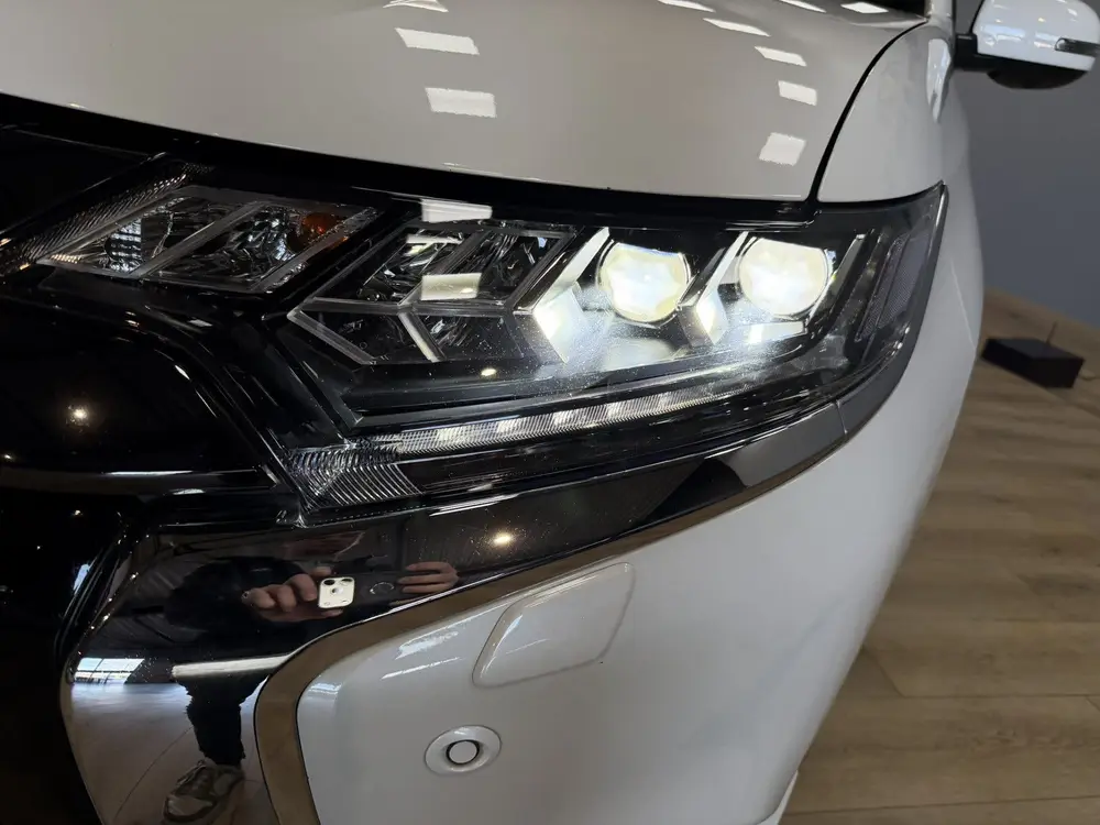 Mitsubishi Outlander 2.4 PHEV S-Edition Airco ECC | Panorama uit 2019, foto 9