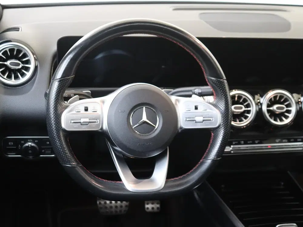 Mercedes-Benz GLB 180 Business Solution AMG Panoramadak uit 2021, foto 10