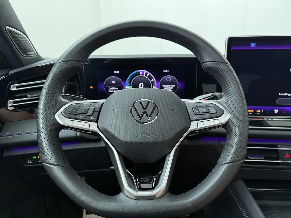Volkswagen Tiguan 1.5 eHybrid R-Line Edition | 204 PK | SoH uit 2025, foto 8
