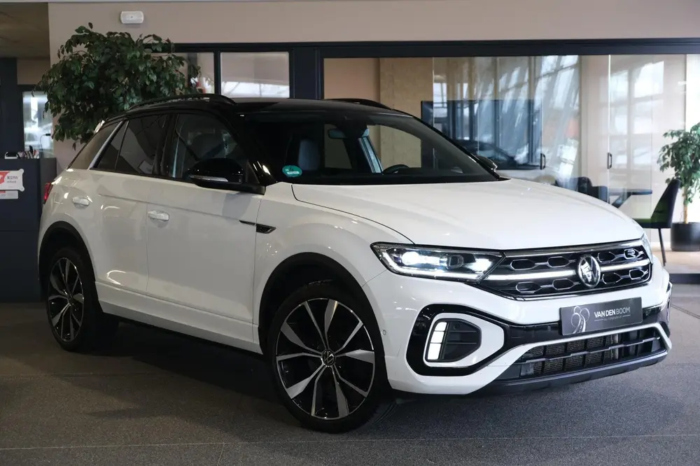 Volkswagen T-Roc 1.5 TSI 2x R-Line DSG Facelift Black Virtua uit 2022, foto 5