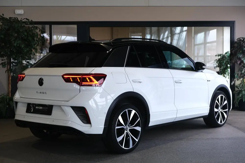 Volkswagen T-Roc 1.5 TSI 2x R-Line DSG Facelift Black Virtua uit 2022, foto 7