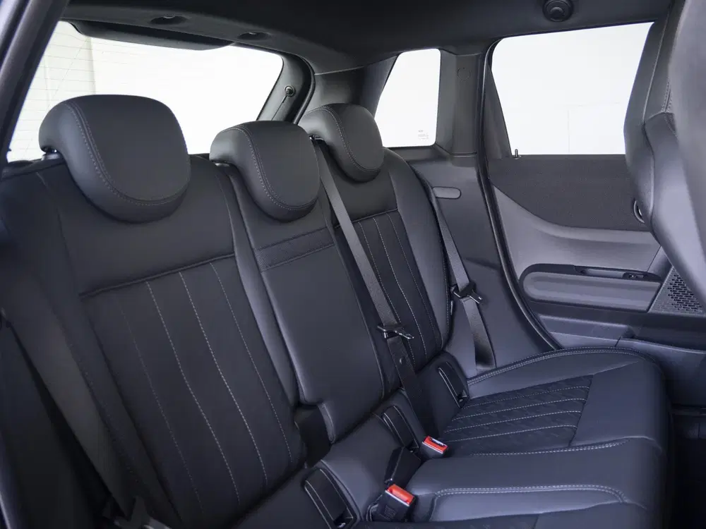 Mini Overig C Favoured M-Pakket + Glazen panoramadak + uit 2026, foto 12