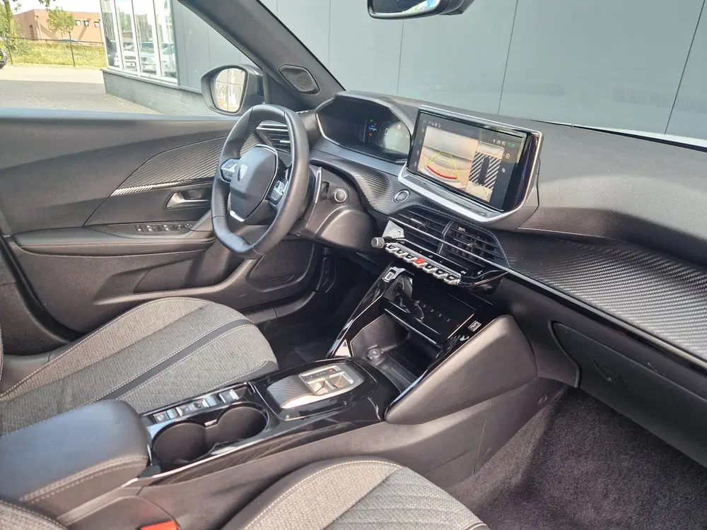 Peugeot 2008 1.2 131pk EAT8 Allure uit 2024, foto 11