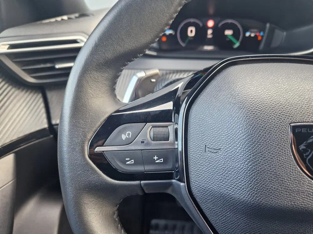 Peugeot 2008 1.2 131pk EAT8 Allure uit 2024, foto 17