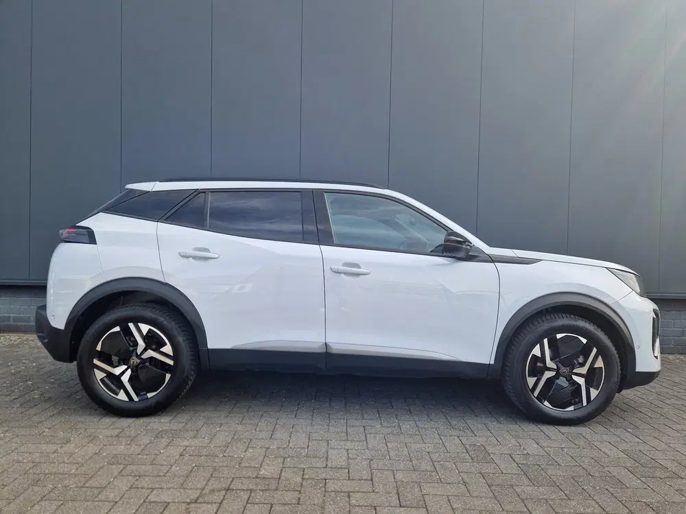 Peugeot 2008 1.2 131pk EAT8 Allure uit 2024, foto 4
