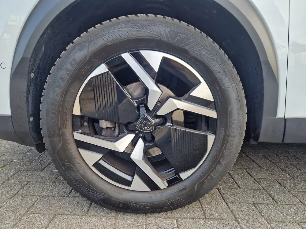 Peugeot 2008 1.2 131pk EAT8 Allure uit 2024, foto 6