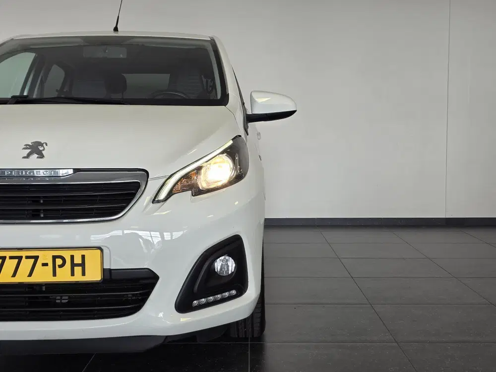 Peugeot 108 1.0 e-VTi Active uit 2021, foto 19