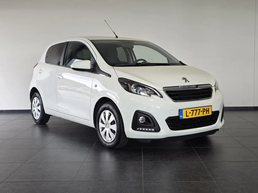 Peugeot 108 1.0 e-VTi Active uit 2021, foto 3
