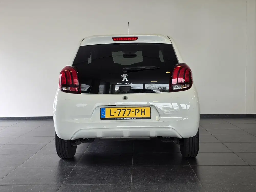 Peugeot 108 1.0 e-VTi Active uit 2021, foto 8