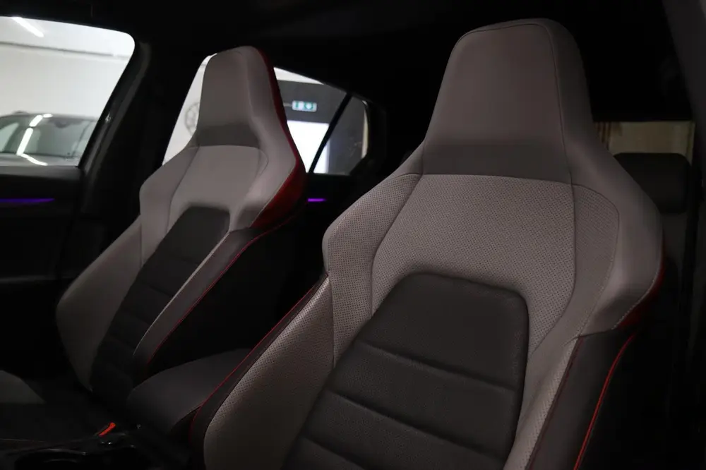 Volkswagen Golf 2.0 TSI GTI 45 JAHRE CLUBSPORT AKRA/PANO/ACC uit 2022, foto 14